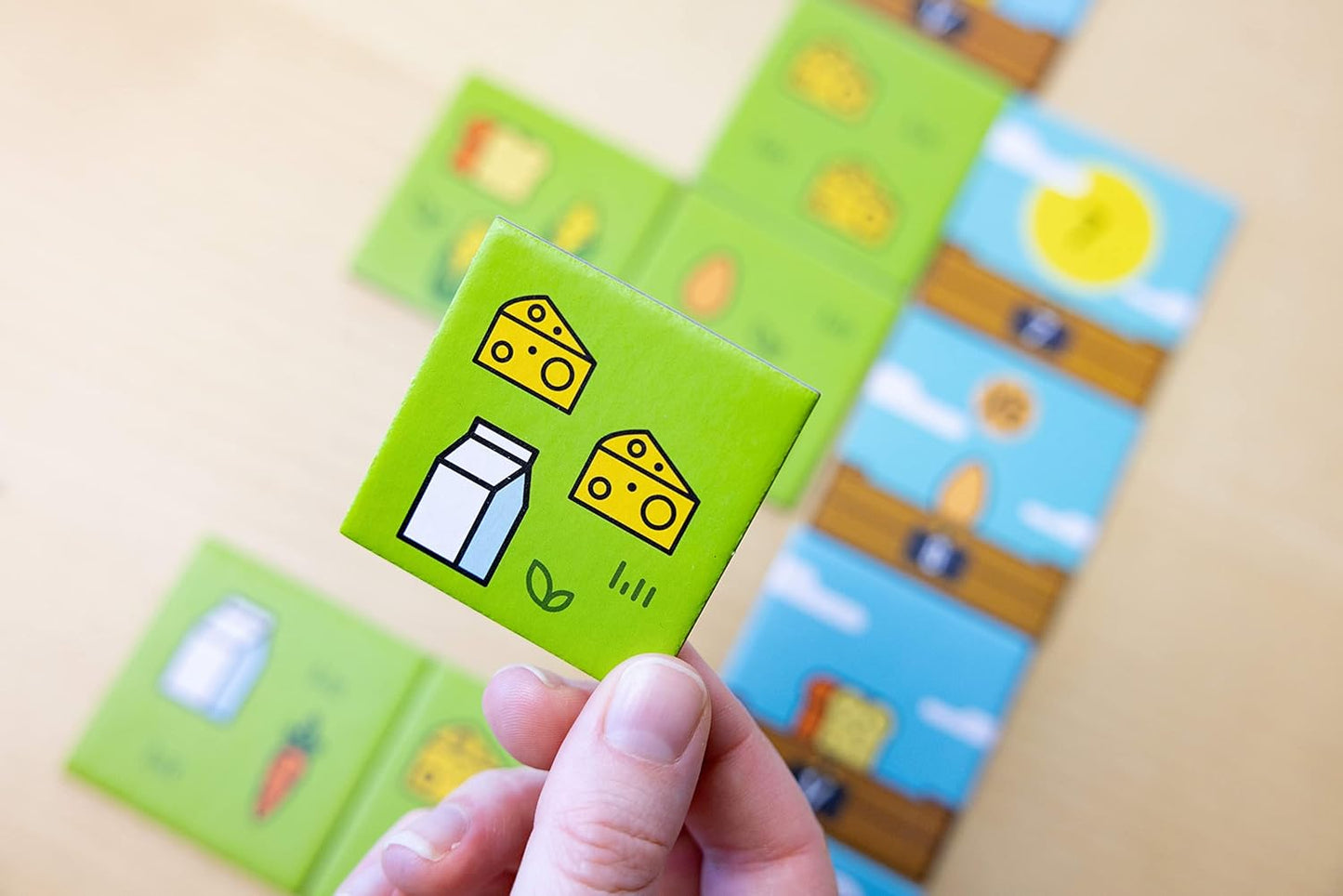 Downtown Farmer's Market - WiredVillage Games - Blue Orange