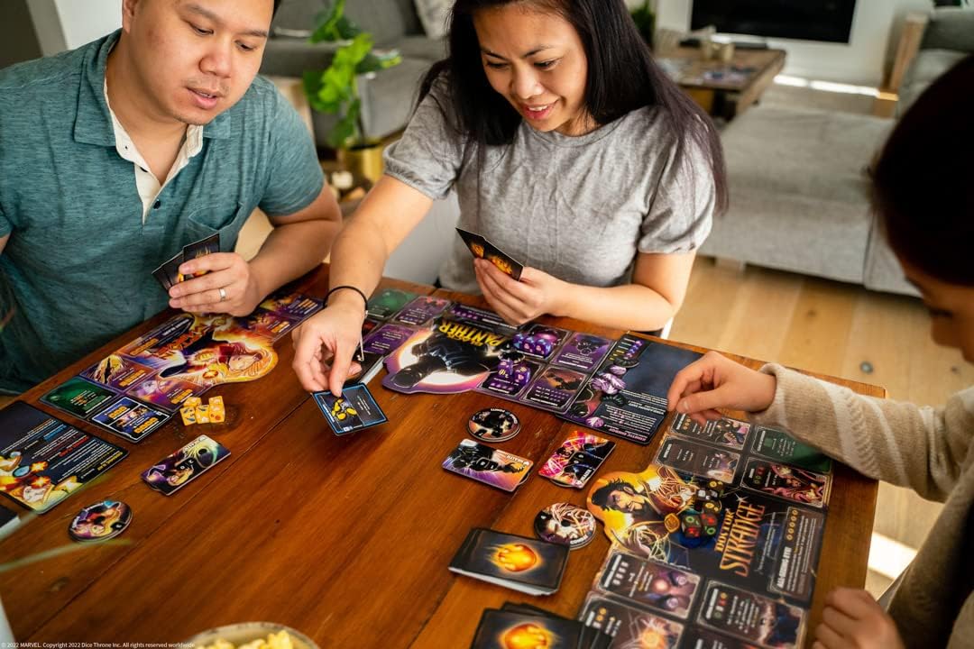 Marvel Dice Throne 2 - Hero Box #1 - Captain Marvel & Black Panther - WiredVillage Games - Roxley Games